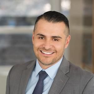 Meet your Posher, Eliseo